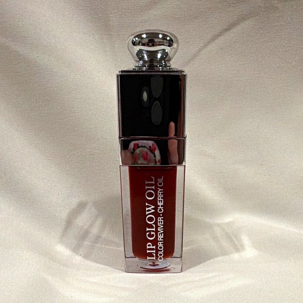 Dior Addict Lip Glow Oil Cherry Flavor Red Shade Shine Effect Lip Oil